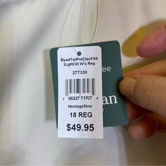 NWT, L.L. Bean Classic Fit Wrinkle Free Khaki Pants. Size 18 Regular - Picture 2 of 12